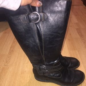 Black Boots